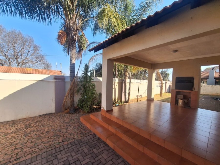 3 Bedroom Property for Sale in Melodie North West